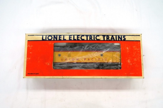 Lionel Union Pacific F3-B Dummy Unit with Electric Diesel Horn, Die Cast F#