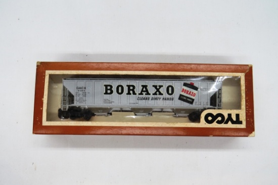 Tyco HO Scale Boraxo 54' Cover Hopper Car, #359B in Original Box.