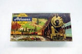 Athearn Brand HO Scale Union Pacific 40' Box Car Kit, Item #5012 in Origina