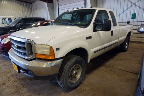 2000 Ford Model F-250 Super Duty Extended Cab 4×4 Pickup, VIN# 1FTNX2153YED39217, V-10 Gas Engine, A