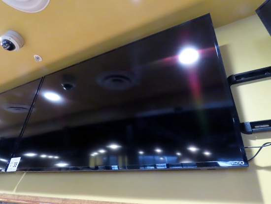 Vizio 60" Flat Screen TV with Wall Mount (Vizio Remote).
