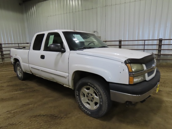 2005 Chevrolet 1500 Silverado Extended Cab Pickup, VIN# 2GCEK19B051401733, Vortec V-8 Gas Engine,