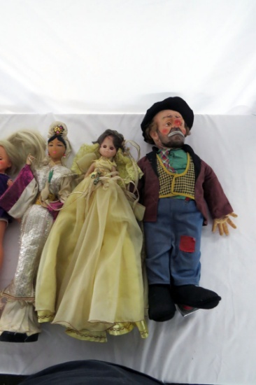 Large Lot of Dolls, 9 Items in Lot, Lot Includes- Emmett Kelly Doll, Shirle