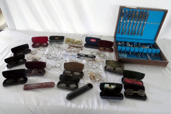 Miscellaneous Pairs of Vintage Eyeglasses, Some Broken or Missing Lenses &