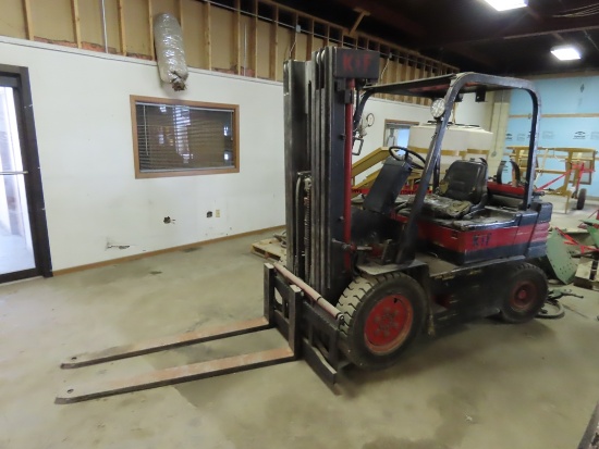 Caterpillar Model V50E LP Gas Forklift, SN# 5NG01321, LP Gas Engine, Hydrostat Transmission, ROPS, 5