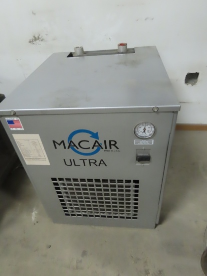 MacAir Ultra Model UA100A-1 Air Filtration System.