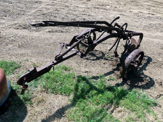 John Deere Model 618 2-Bottom Pull-Type Plow on Steel.