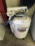 Coronado Electric Washer w/Wringer Attachment.