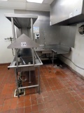 U-Shaped Commercial Stainless Steel Wash Station with Large Sink & Spray Wa