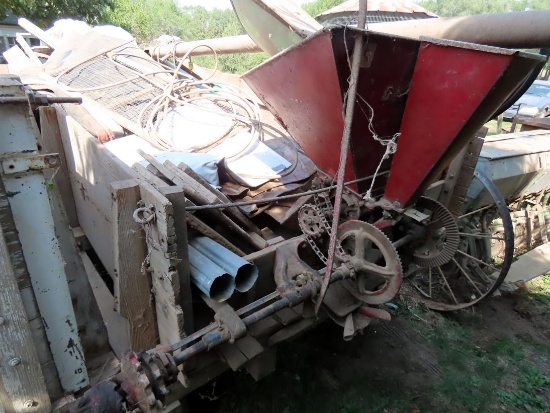 5'x10' Barge Wagon on Electric Gear with End Gate Seeder.