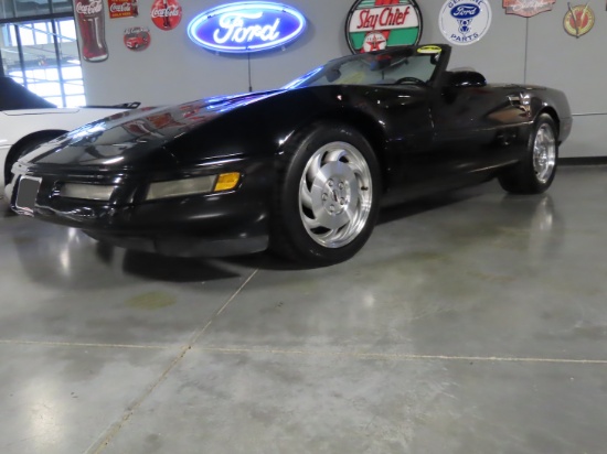 1994 Chevrolet Convertible, VIN# 1GYY32P2R5118227, V-8 5.7 Liter Multi-Port