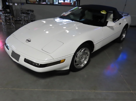 1993 Chevrolet Corvette Convertible, V-8 5.8 Liter Multi-Port Fuel Injected