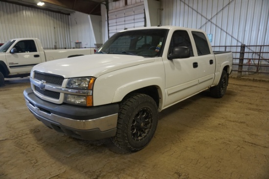 2005 Chevrolet Model K-1500 Silverado Crew Cab 4 x 4 Pickup, VIN #2GECK13T051109811, 5.7 Liter V-8 E