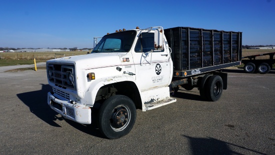 1983 GMC C600 Straight Truck