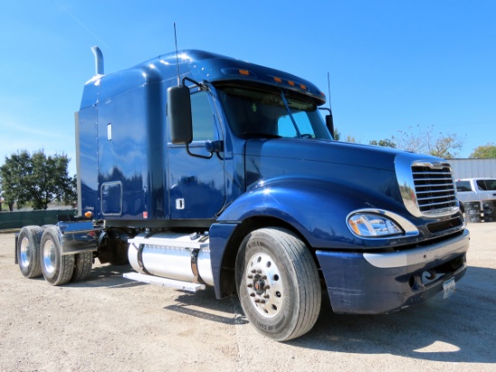 2016 Freightliner Tandem Axle Columbia Conventional