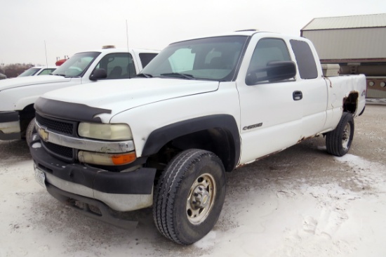 2001 Chevrolet Silverado K2500 Extended Cab Pickup