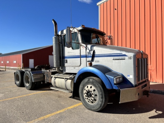 1998 Kenworth T800 Day Cab