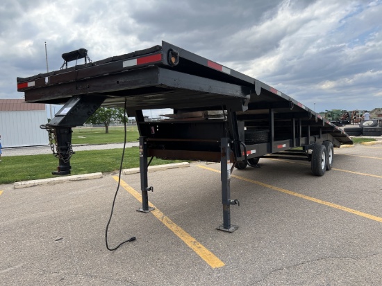 Tandem Axle Car Hauler