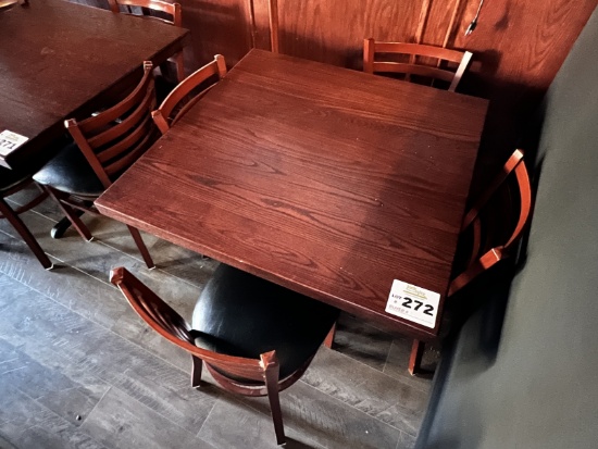 3' Square Table with (4) Chairs