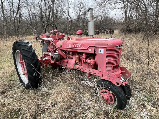 1948 IHC H Gas Tractor