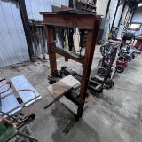 Central Hydraulics 20-Ton Hydraulic Shop Press