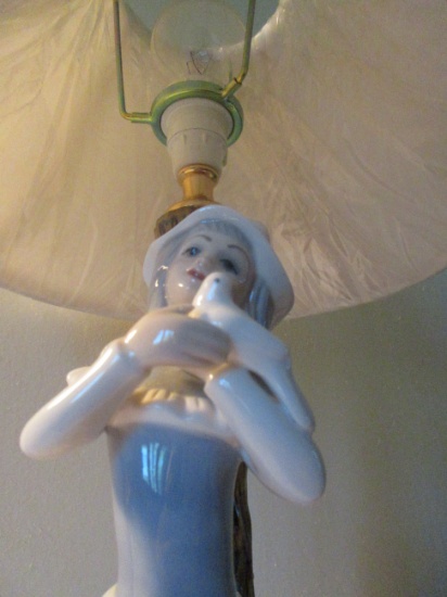 RARE FIND! Tengra Valencia Spain porcelain lamp