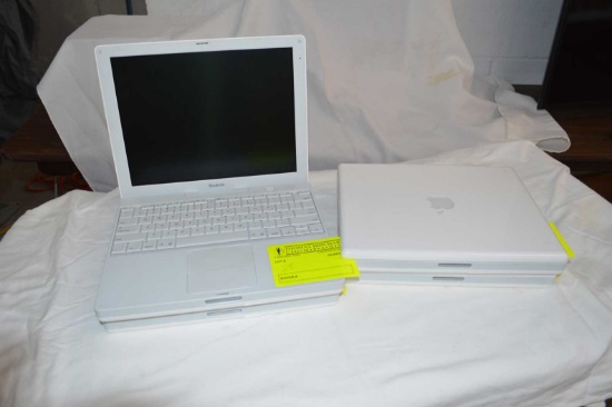 Lot: (4) iBook G4