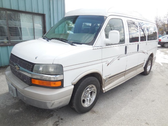 2003 Chevrolet Express Conversion Van