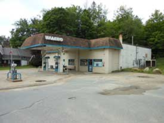 2,850 +/-SF Store on 1.4+/- Acres