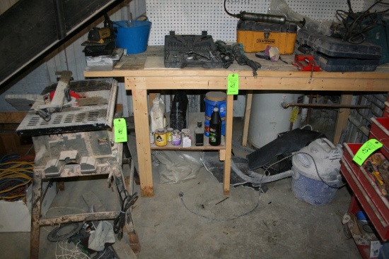 Lot: Misc. Power Tools & Saw