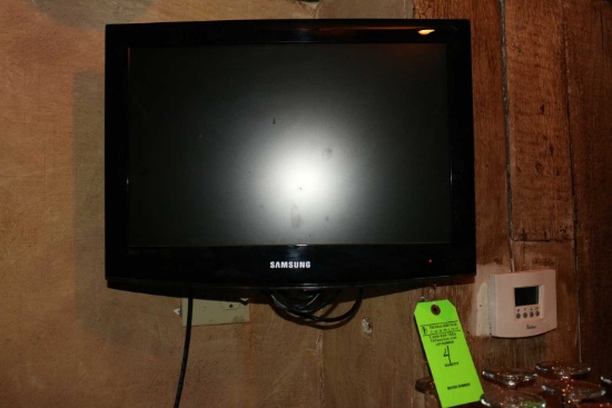 Samsung 19" Flat Screen TV