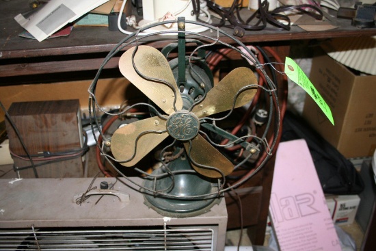 Vintage GE 12" Metal Fan