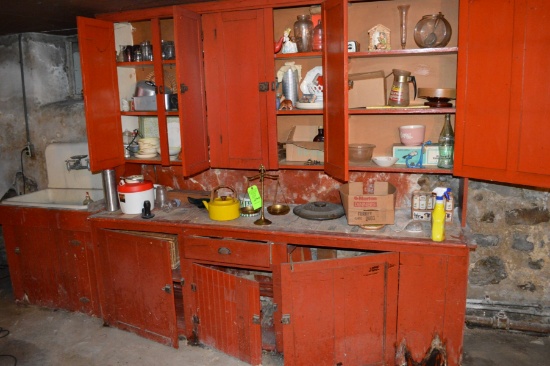 Lot: Contents of Red Basement Cabinet