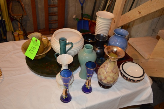 Lot: Pottery & China Vases