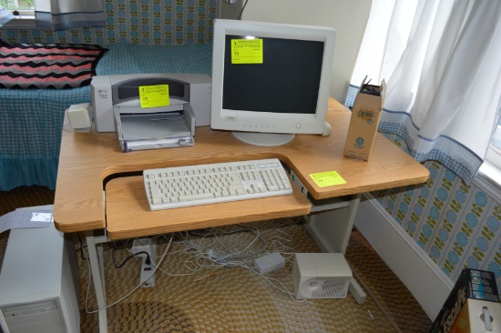 Lot: Computer Desk, Monitor & Printer