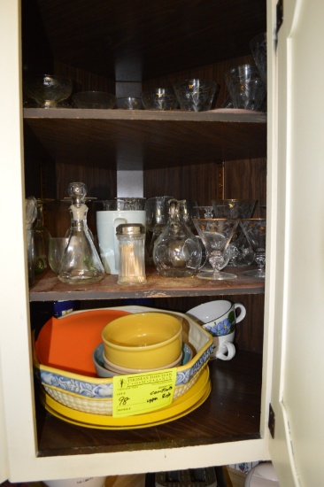 Lot: Upper Kitchen Cabinet Contents