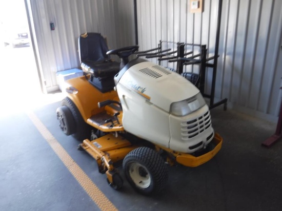 CUB CADET GT-3235