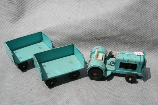 Tonka Toys Airport Luggage Tractor w/ (2) Trailers