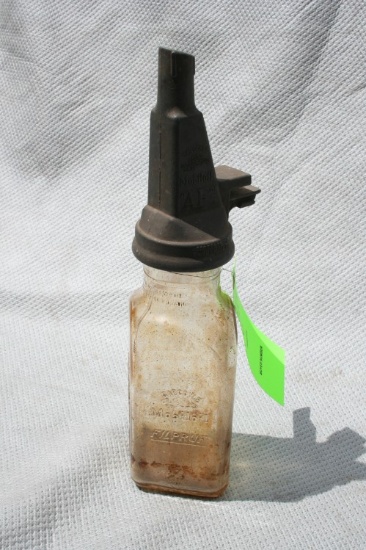 Mobiloil Filpruf Glass Bottle w/ "AF" Nozzle