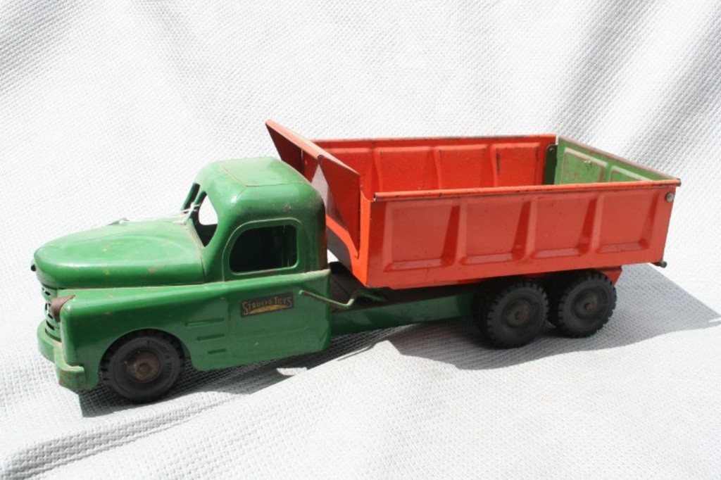 structo dump truck