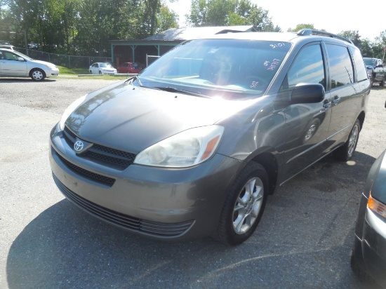 2004 Toyota Sienna