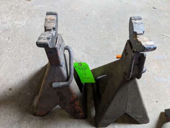 (2) HD Jack Stands