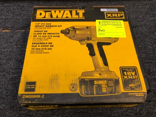 DeWalt 1/2" Impact Wrench Kit