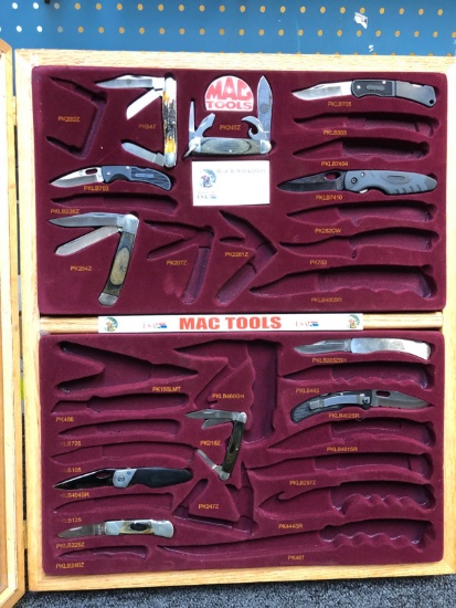 Bear & Sons Knife Display Case w/ (11) Asst. Knives