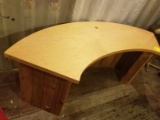 1/4-Round Reception Desk