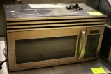 Amana Radar Range Microwave Oven