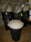 (15) 32 gal. Rubbermaid Garbage Cans