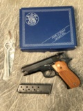 Smith & Wesson Model 39-2 Semi-Automatic Pistol