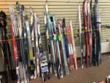 (35) Pair of X Country & Downhill Skis