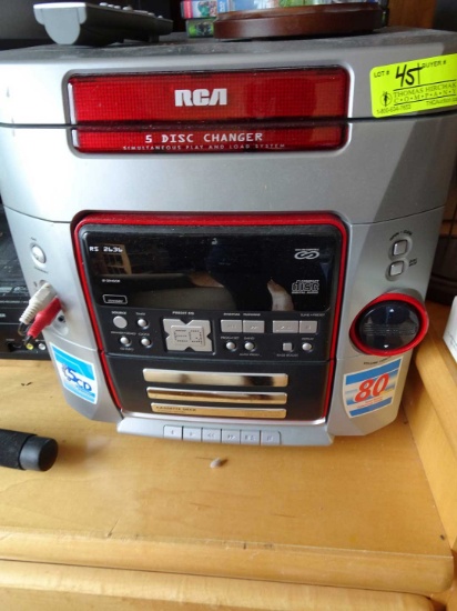 RCA 5 Disc CD  Player & Radio with Speakers